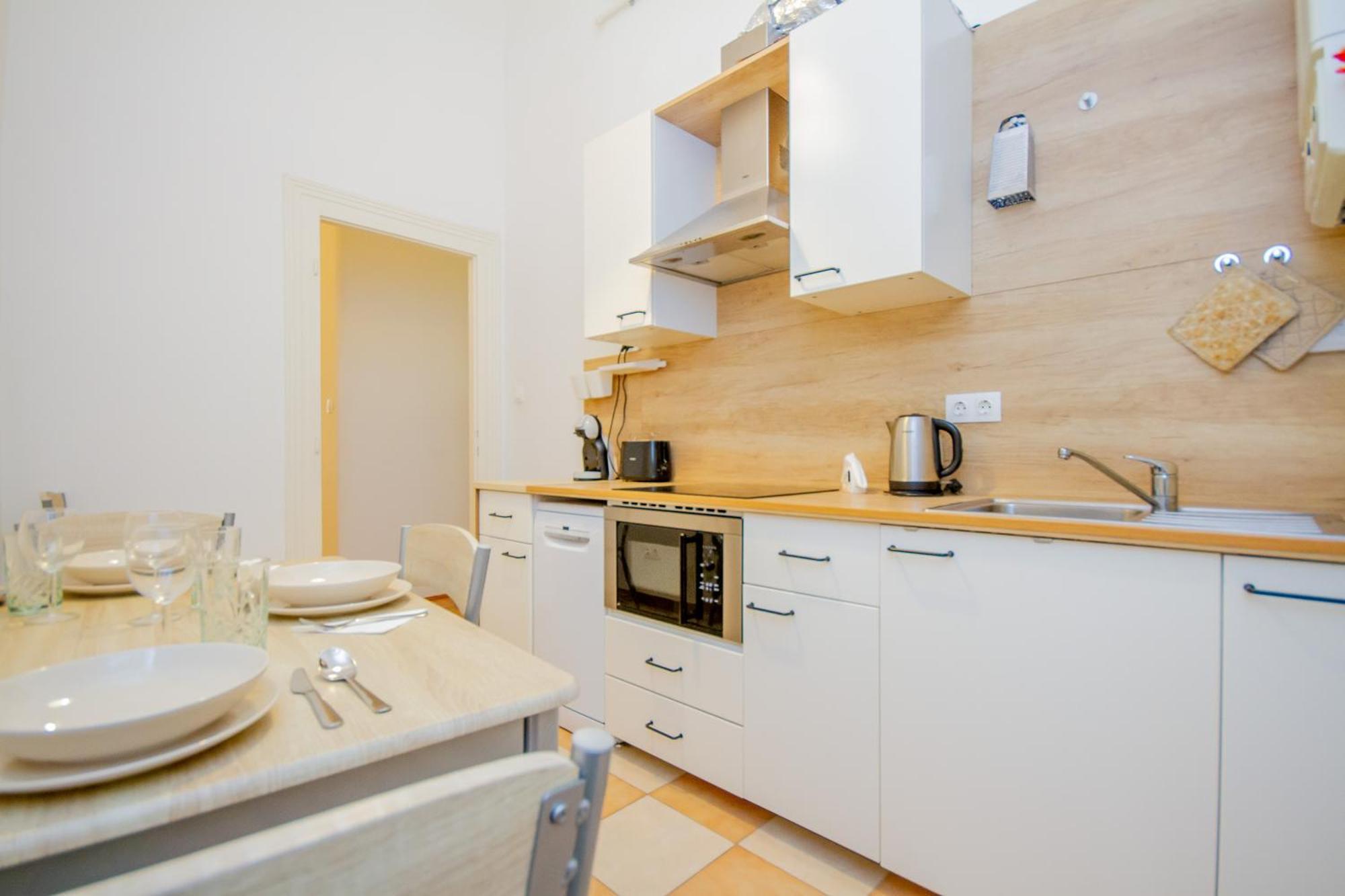 Kelvin's V District 2br Urban Haven By Nw Apartamento *